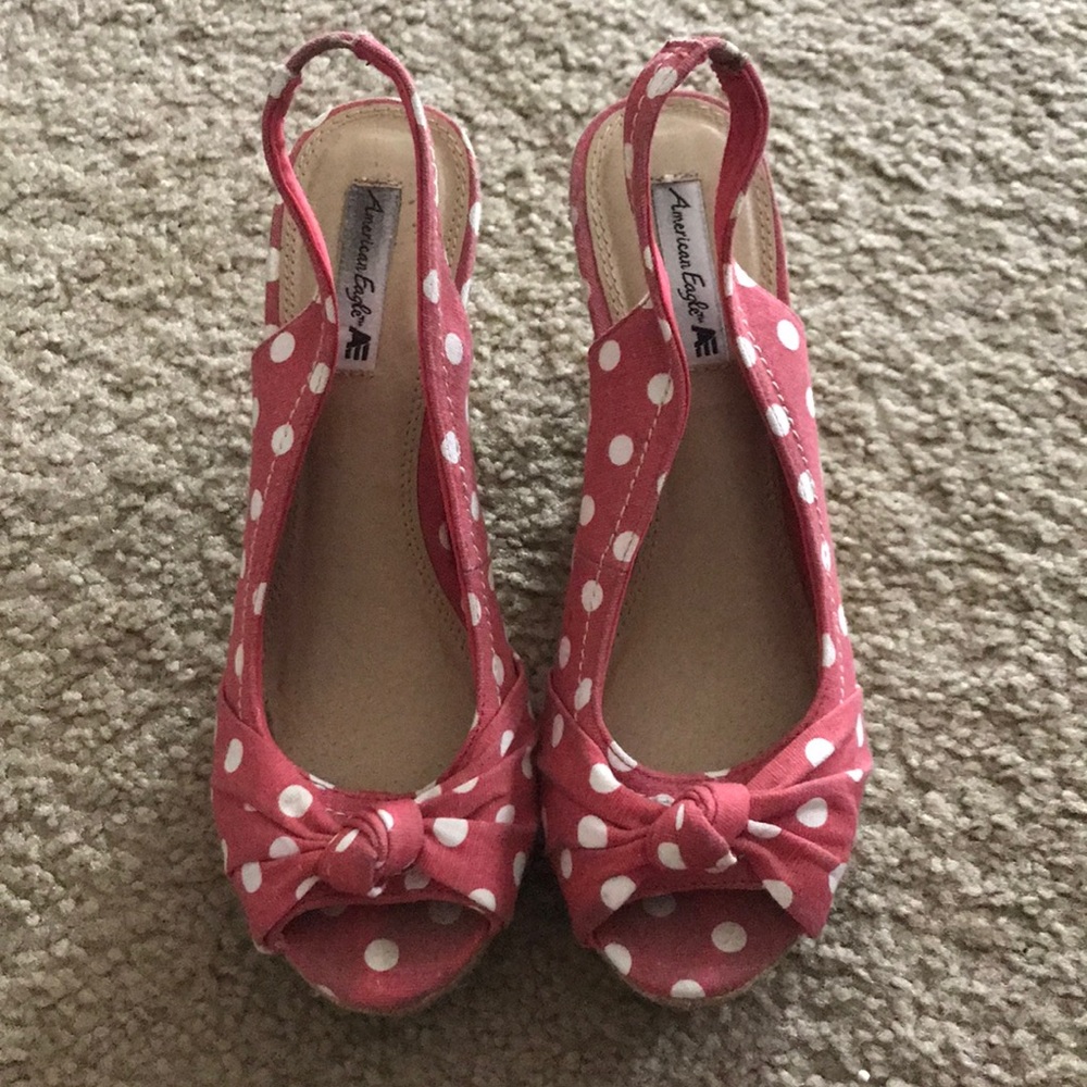 AE Wedges